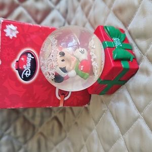 2013 Mickey Mini Snow Globe